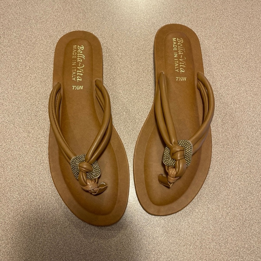 Bella Vita Women's Brown Slide Sandals